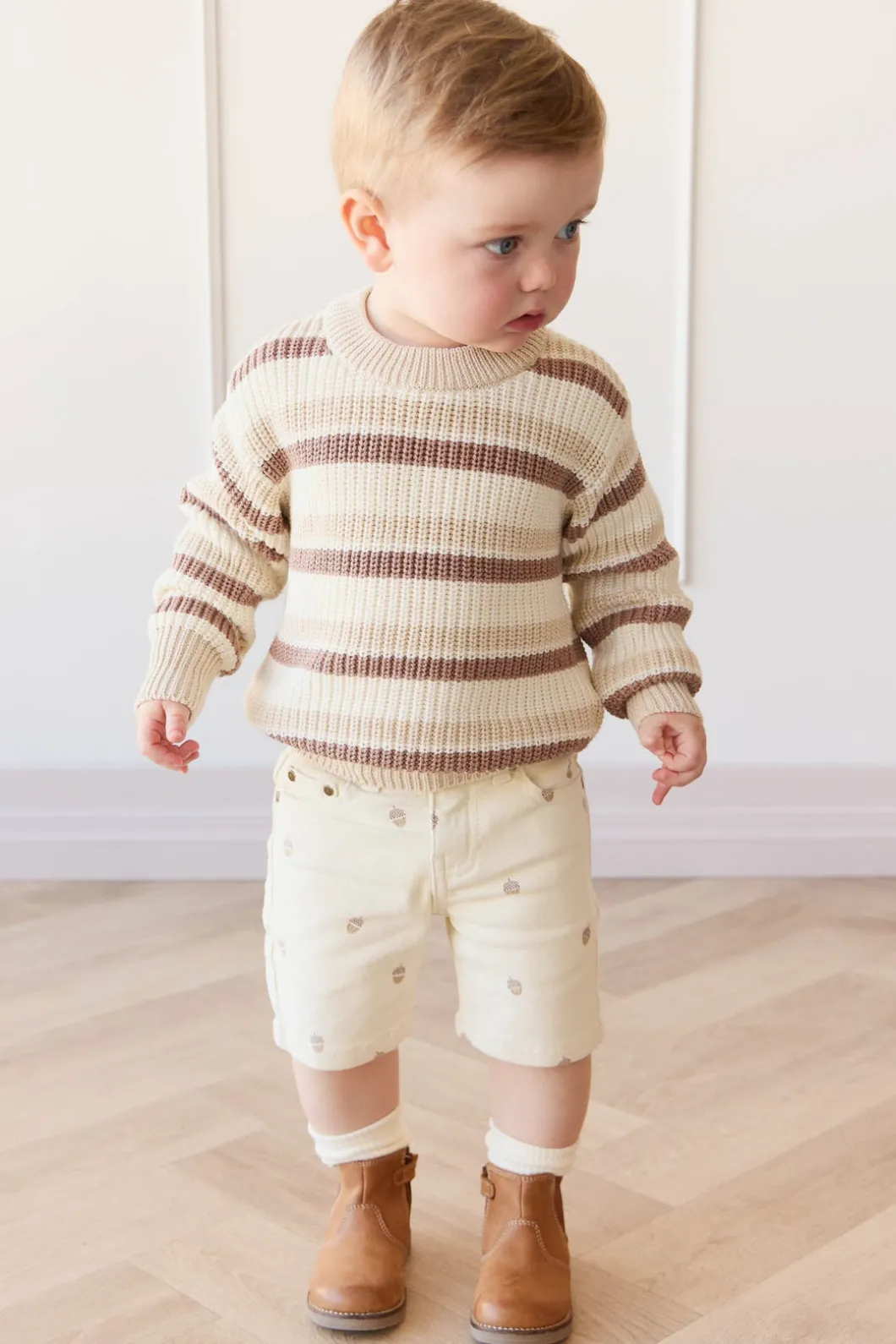 Noah Short - Acorns Tofu Natural