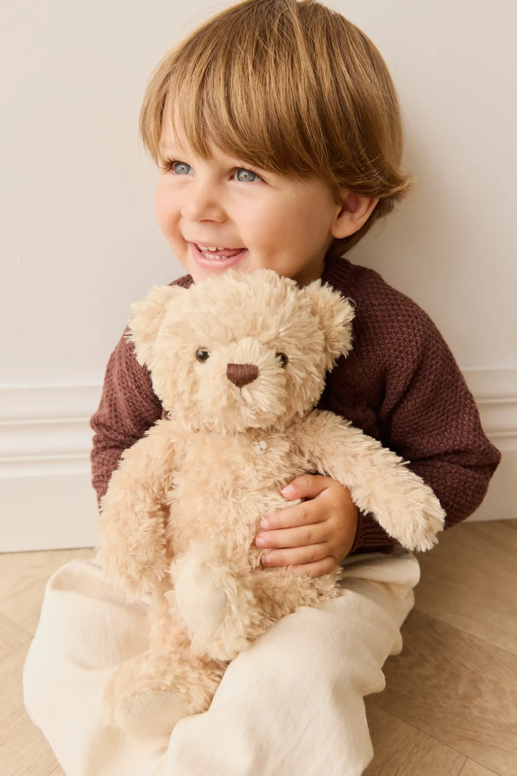Snuggle Bunnies - Arthur the Bear