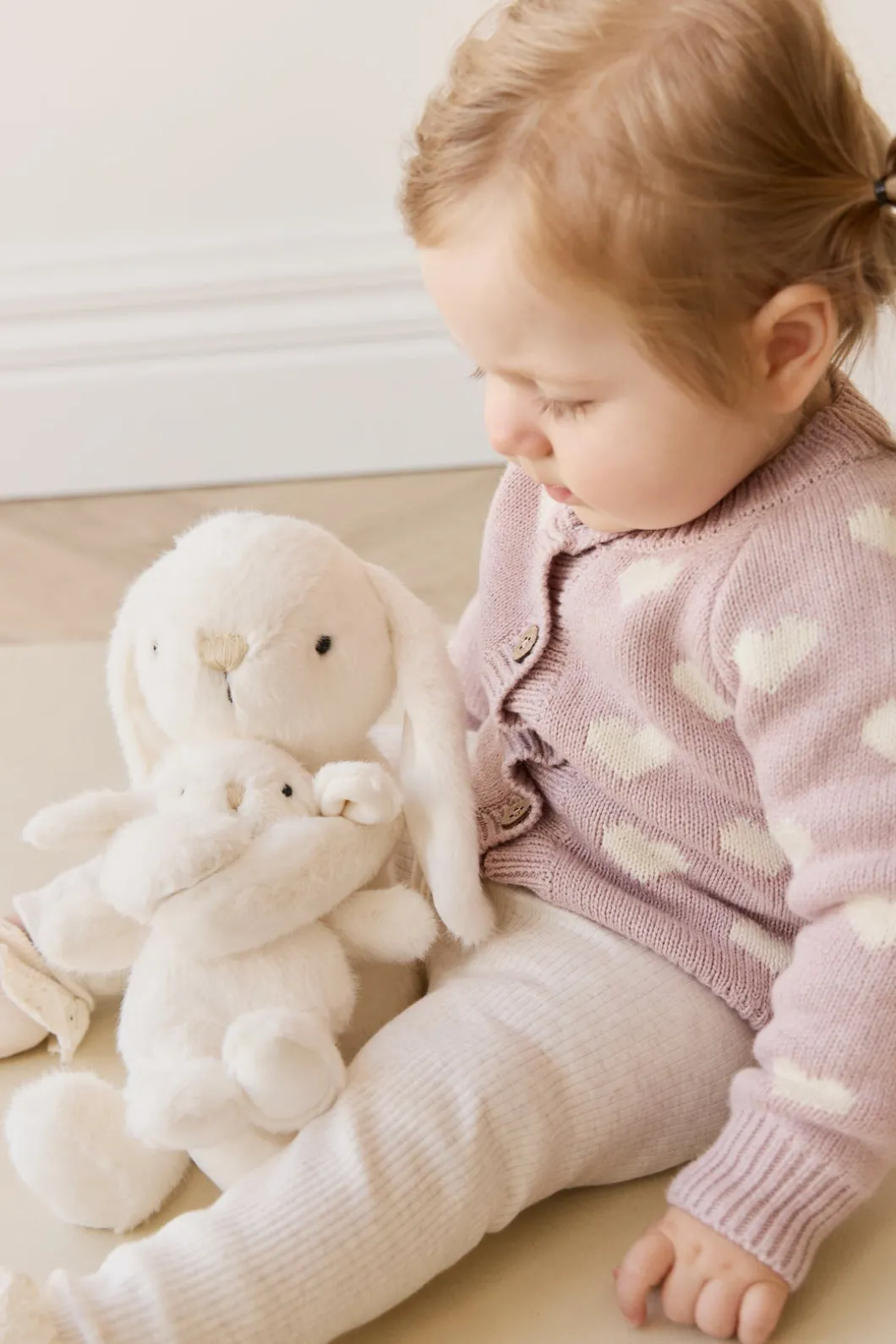 Snuggle Bunnies - Frankie the Hugging Bunny - Marshmallow