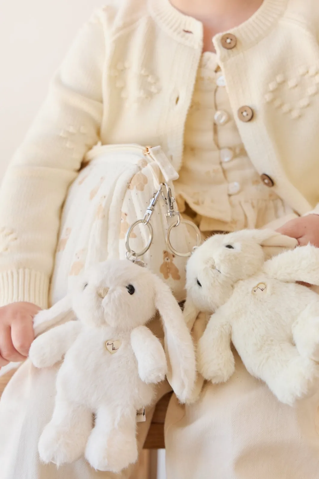 Snuggle Bunnies - Penelope Keyring - Marshmallow