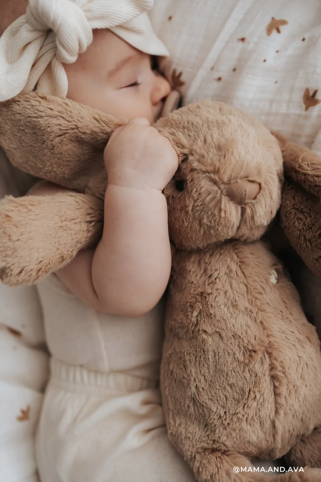 Snuggle Bunnies - Penelope The Bunny - Caramel