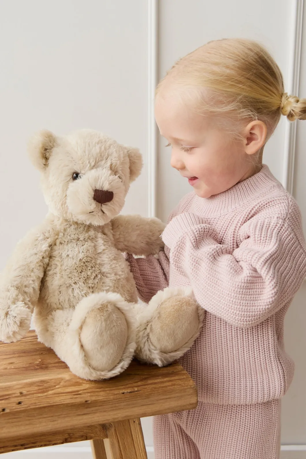 Snuggle Bunnies - Theo The Bear